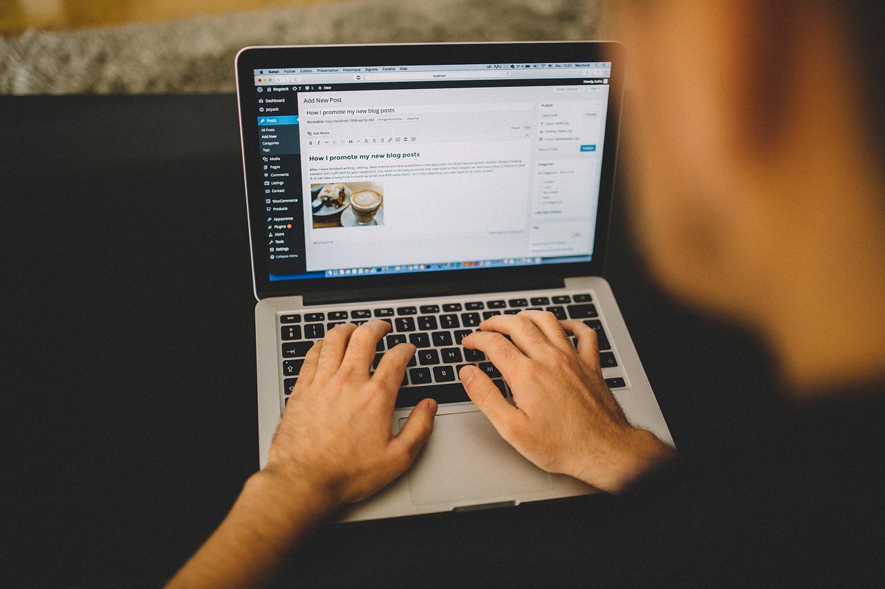 Digital marketer writing an SEO blog post in WordPress as part of content strategy.